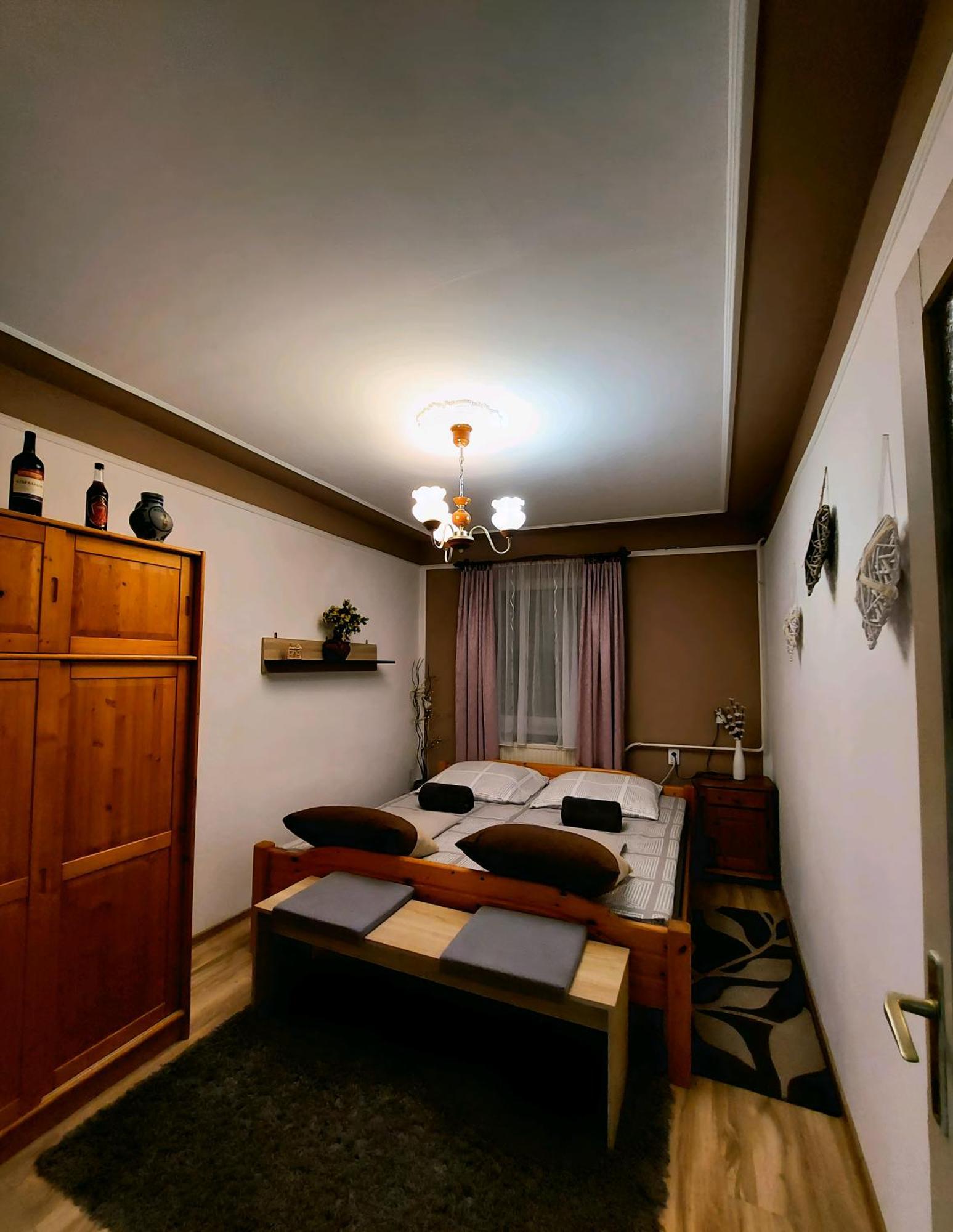 Apartament Kata Vendeghaz Sátoraljaújhely Zewnętrze zdjęcie